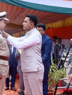 Shri. Nitin Raiker being felicitated image